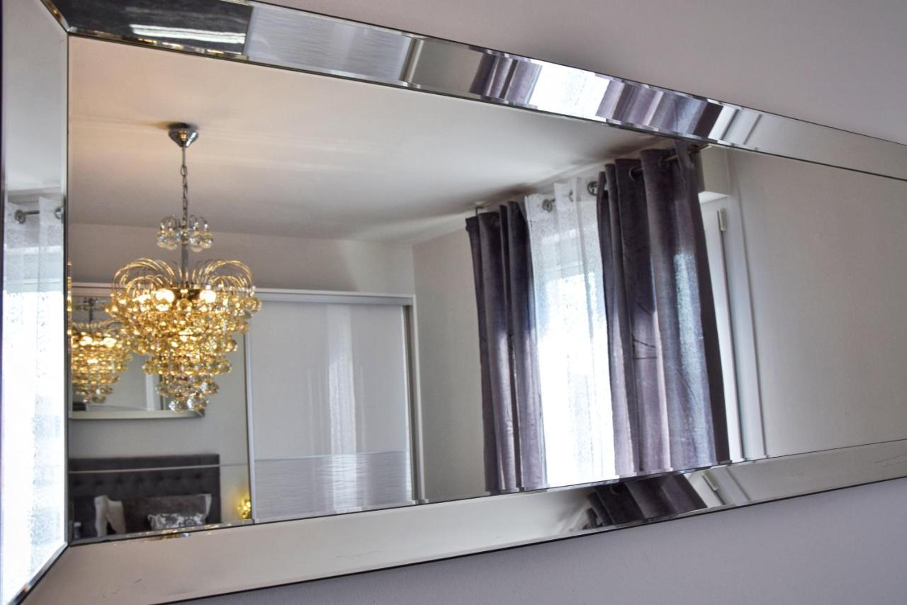 Luxurious Apartment Majda, 2 Bathrooms And Free Parking Σπλιτ Εξωτερικό φωτογραφία
