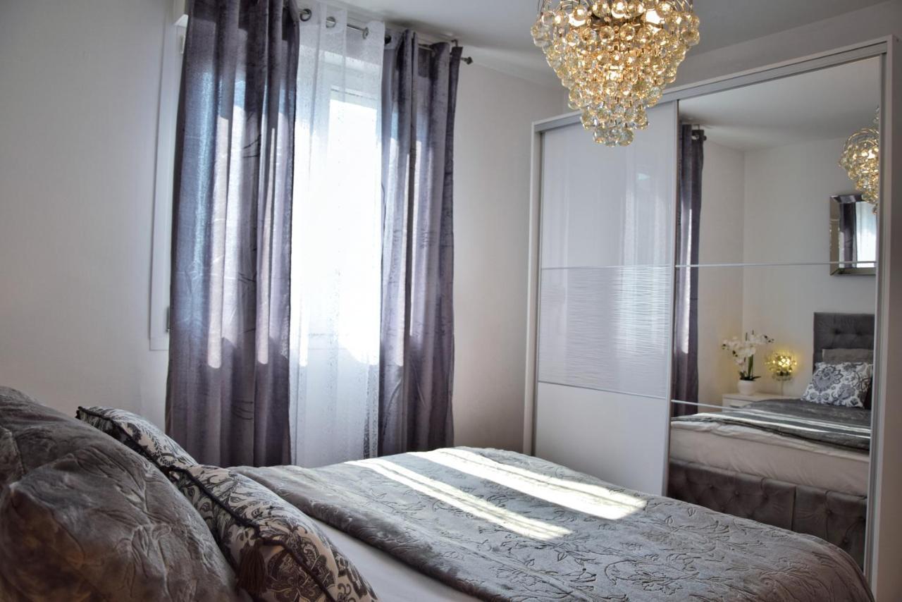 Luxurious Apartment Majda, 2 Bathrooms And Free Parking Σπλιτ Εξωτερικό φωτογραφία